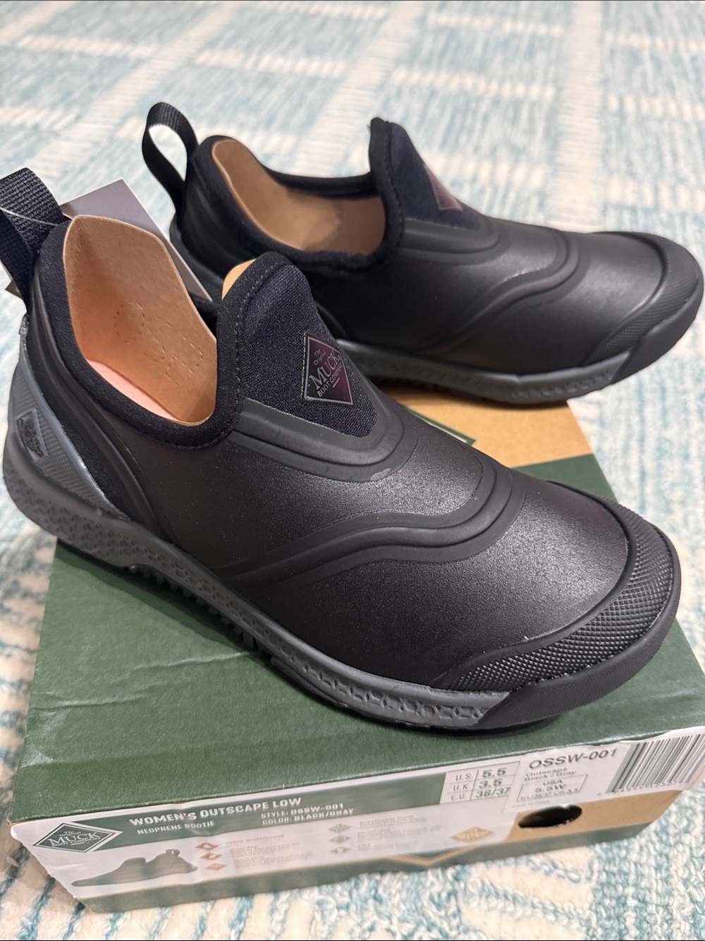 Muck boot outscape bootie size 5.5 NWT